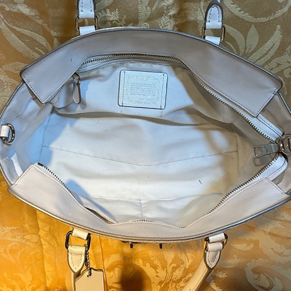 Coach satchel bag, white leather with strap detailing.   B2Bc - Picture 3 of 8